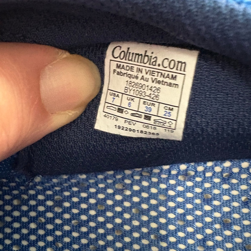Columbia Blue and White Women’s Sneakers - Picture 3 of 4